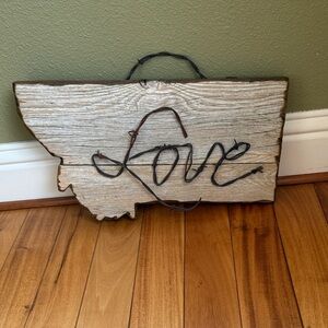 Montana Rustic Designs barbed wire sign
